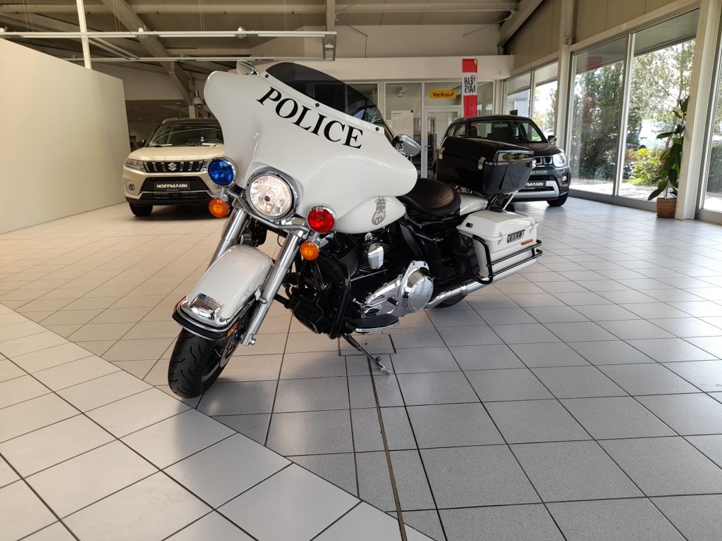 Harley Davidson Electra Glide Police mit Navi im Kundenauftrag