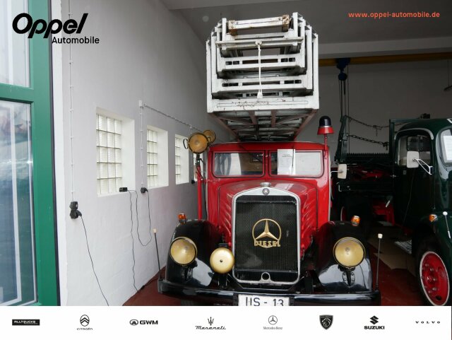 Mercedes-Benz LD 3750 Feuerwehr Kraftdrehleiter Oldtimer