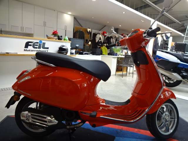 Vespa Primavera 50 E5 orange - Neufahrzeug