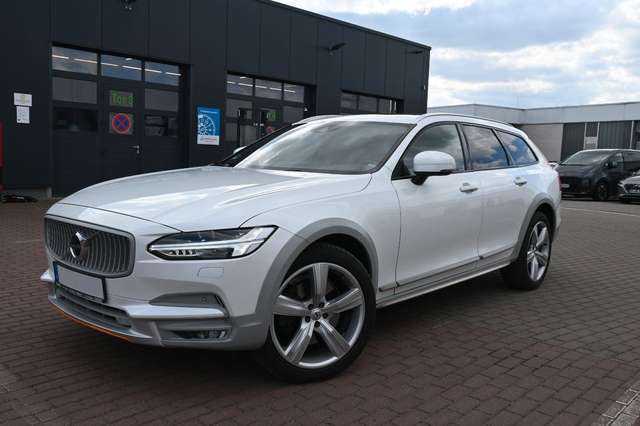 Volvo V90 Cross Country