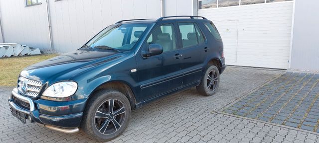 Mercedes-Benz ML 320