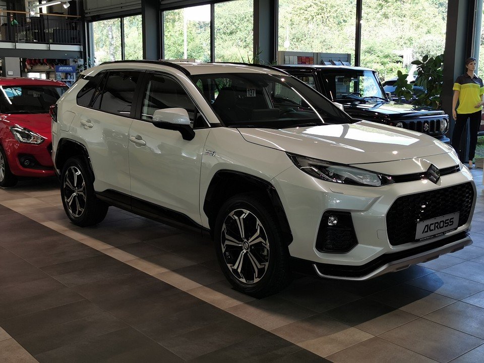 Suzuki Across