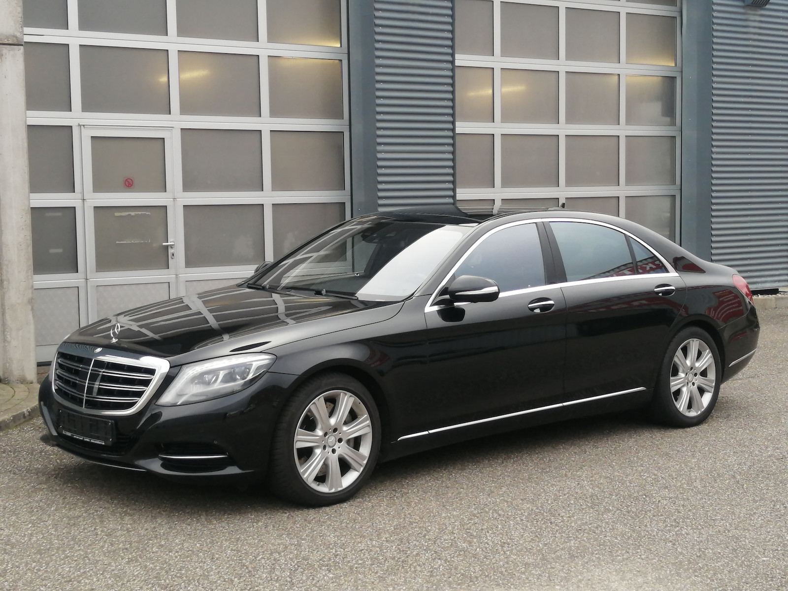 Mercedes-Benz S 600