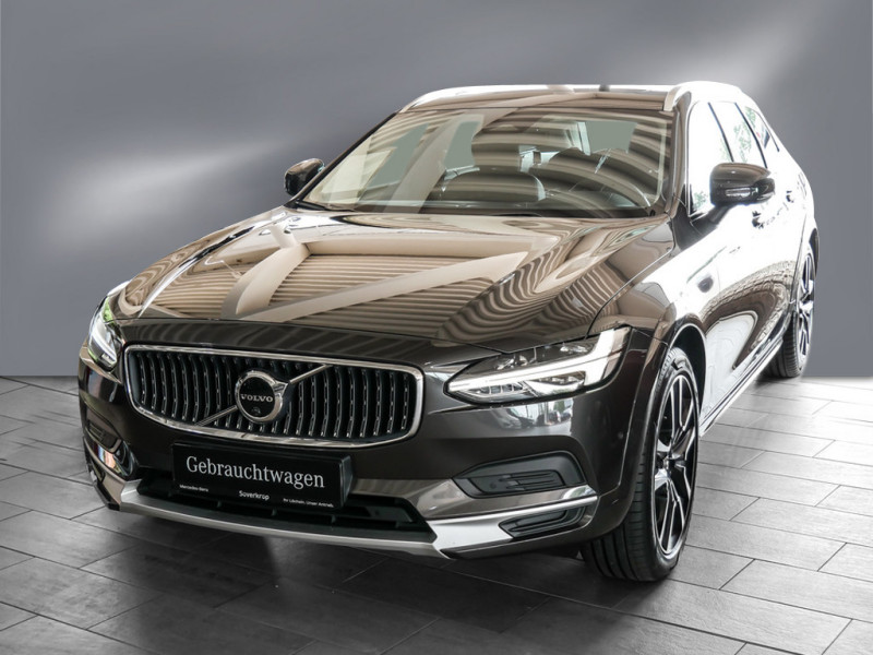 Volvo V90 Cross Country