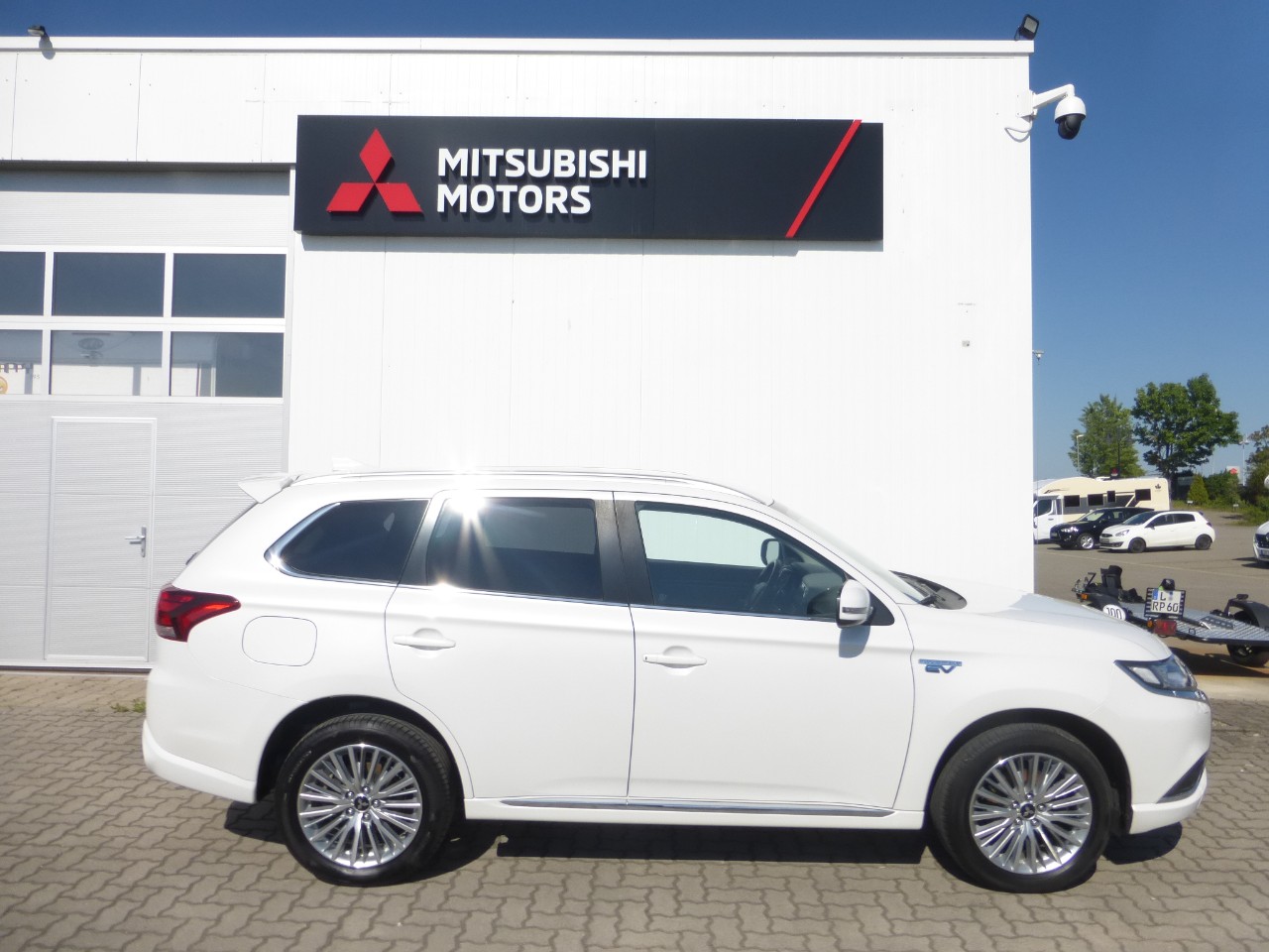 Mitsubishi Plug-in Hybrid Outlander