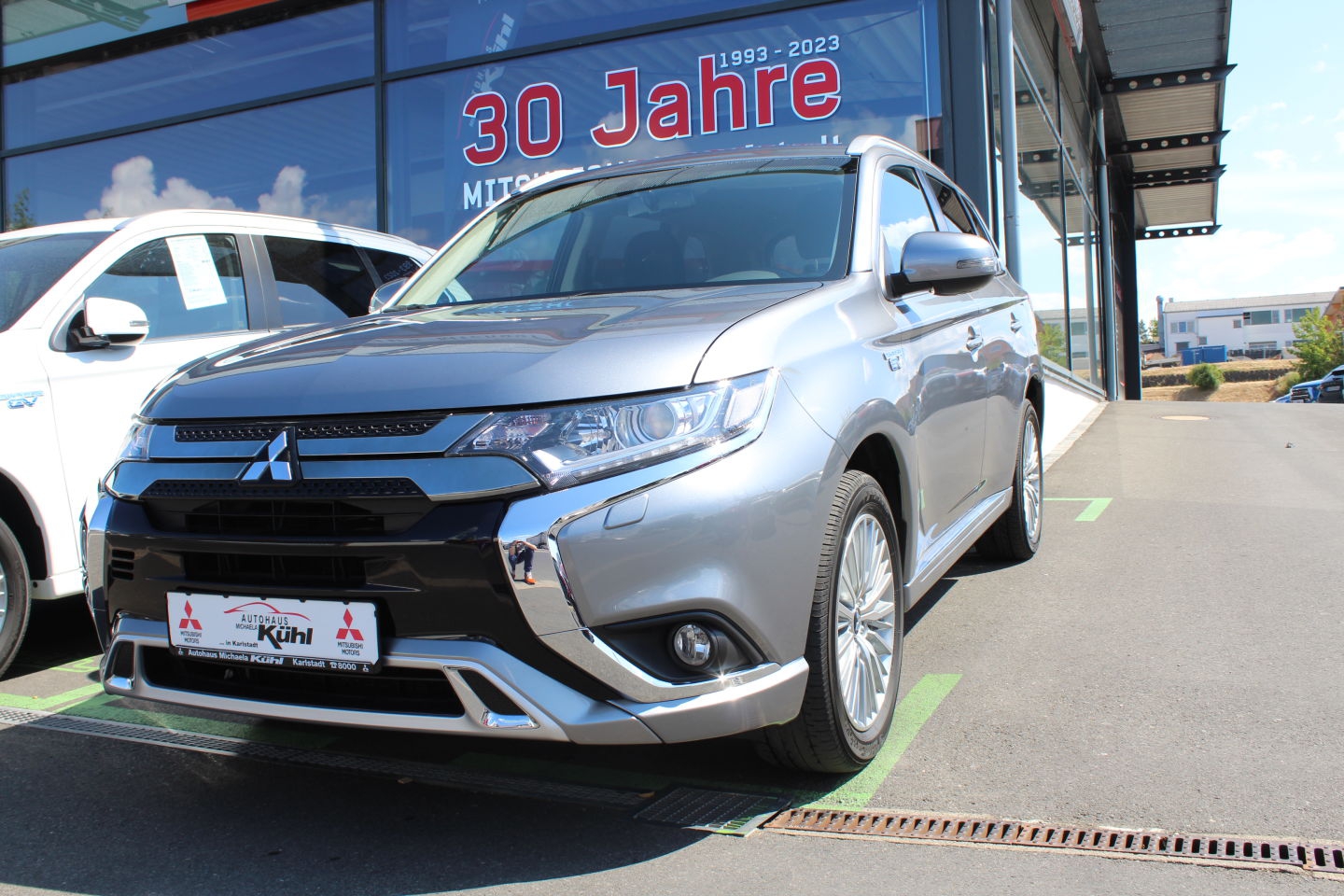 Mitsubishi Plug-in Hybrid Outlander