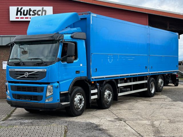 Volvo FM 330 /8x2/ Getränke 10m mit Lbw. 2t