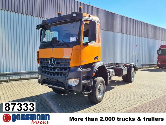 Mercedes-Benz Arocs 2033 A 4x4, Grounder, Motorabtrieb