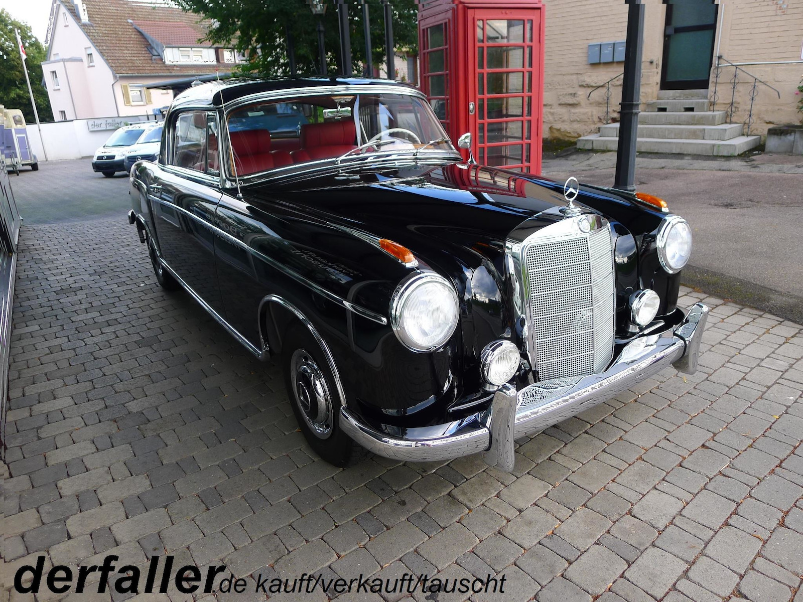 Mercedes-Benz 220