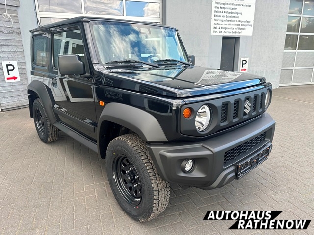 Suzuki Jimny 1.5 Comfort AT Bereifung Laderaumwanne Gummifussmatten etc.