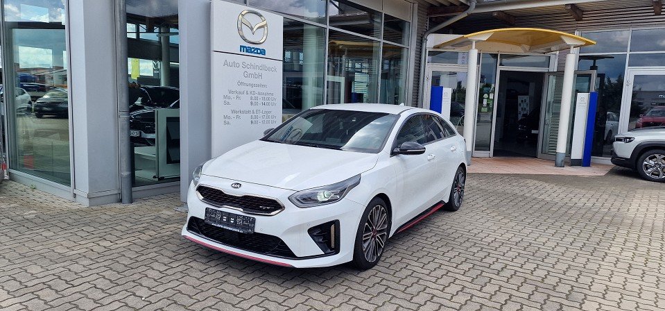 Kia ProCeed