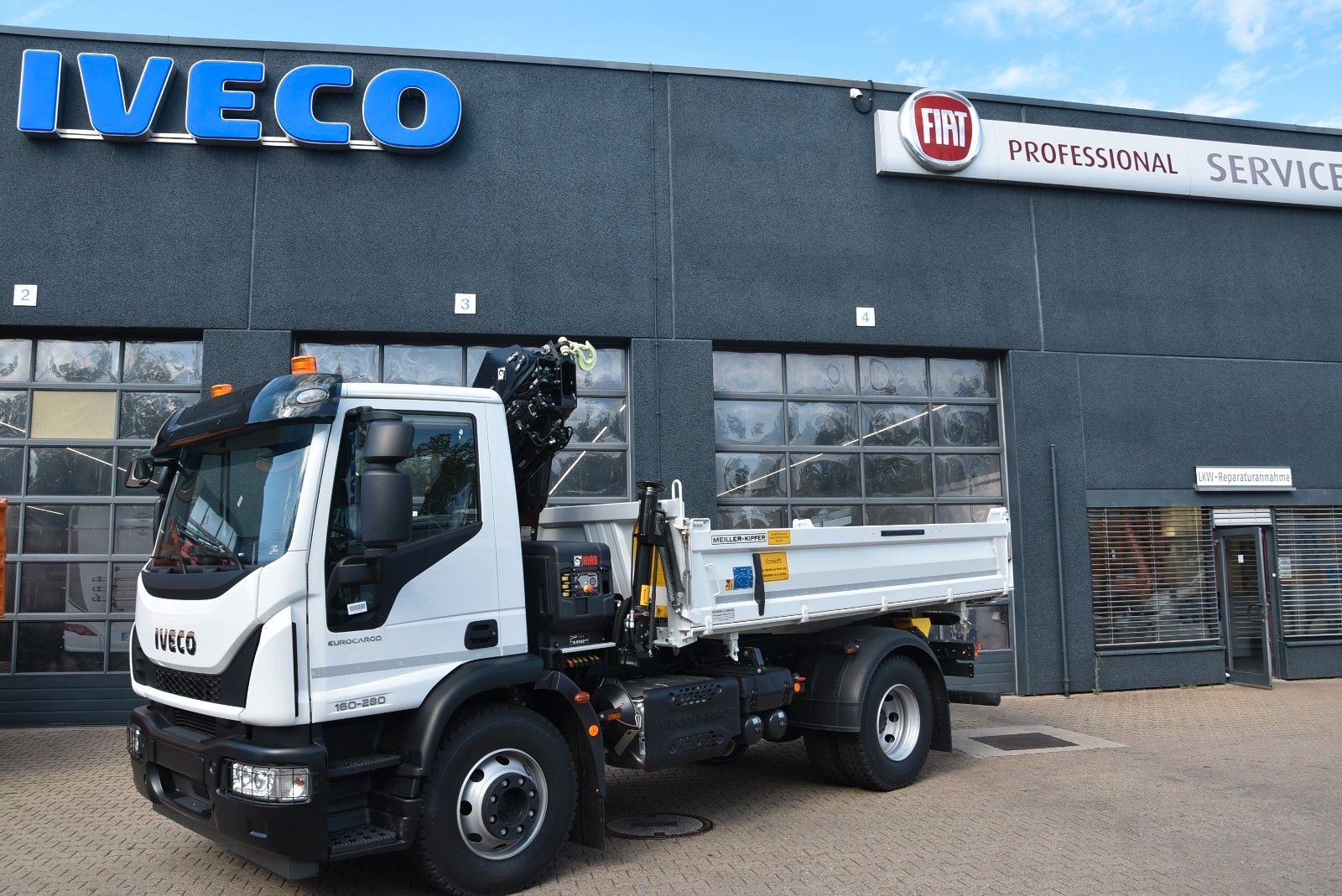 Iveco Eurocargo 160E28K Kipper MEILLER Kran HIAB 2xAHK