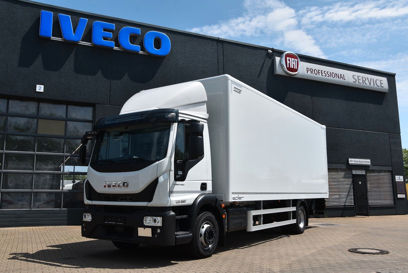 Iveco Eurocargo 140E28-P Trockenfrachtkoffer SPIER Kli