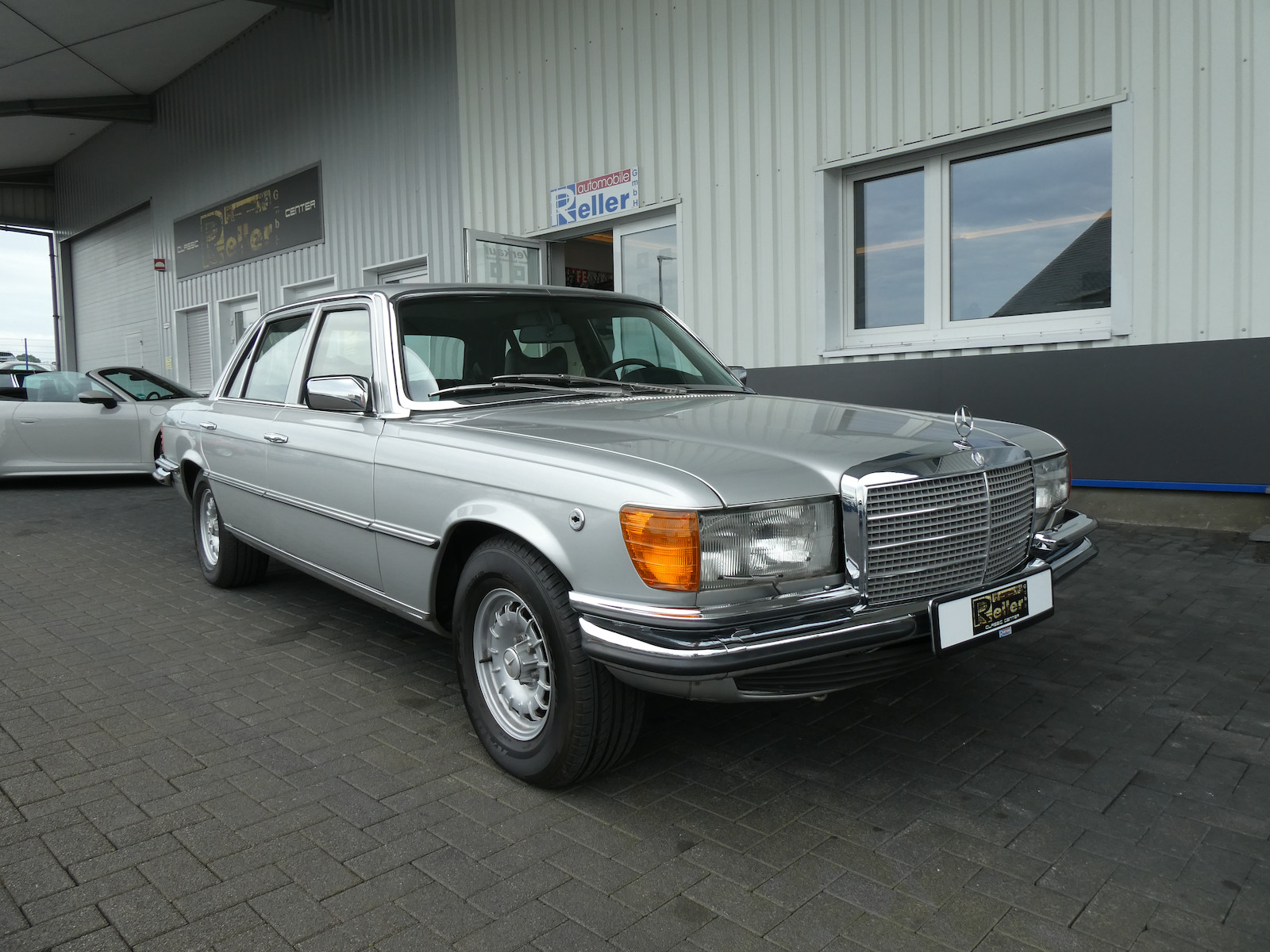 Mercedes-Benz 350