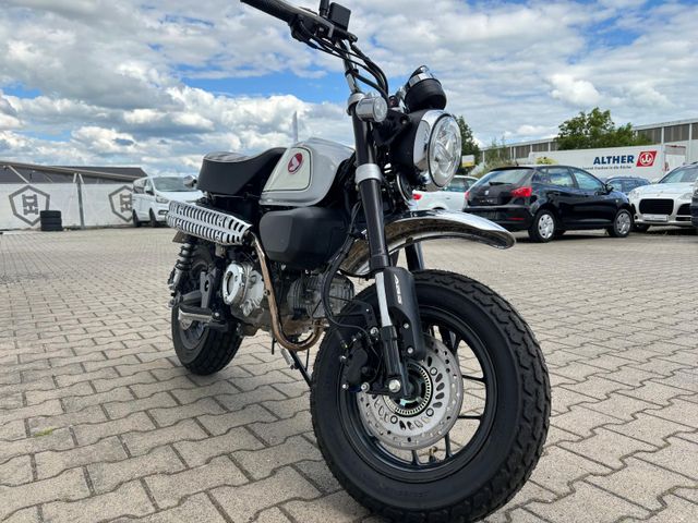 Honda Monkey Z125 kurzes Heck Takegawa Scrambler K&N