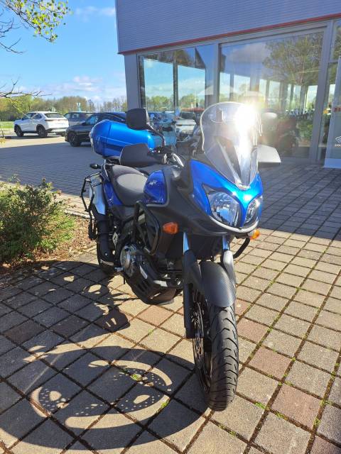 Suzuki V-STROM 650 ABS KOFFER UND TOPCASE