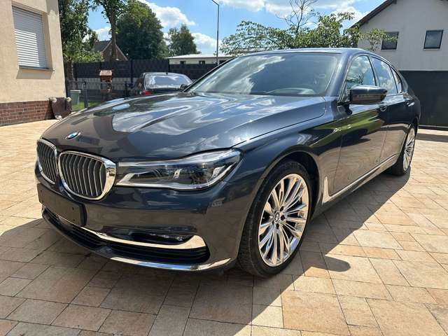 BMW 730