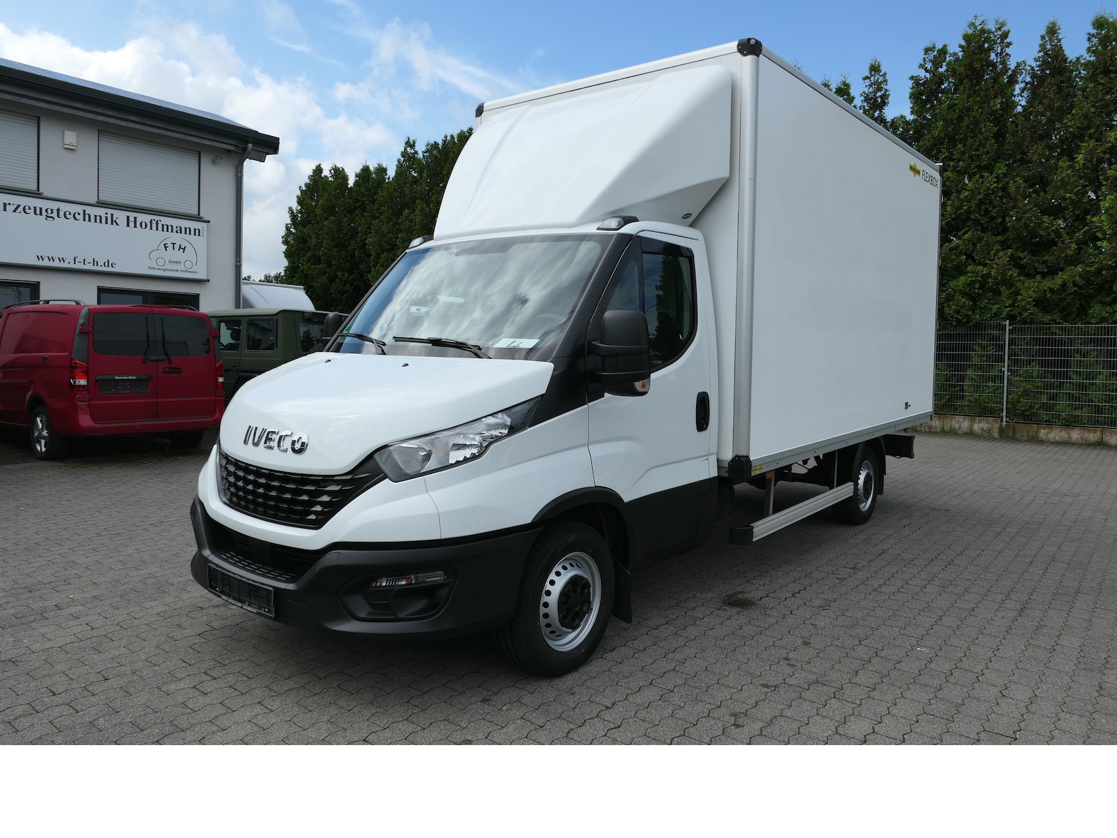 Iveco Daily 35-140 Möbelkoffer extrahoch 2,39m Klima