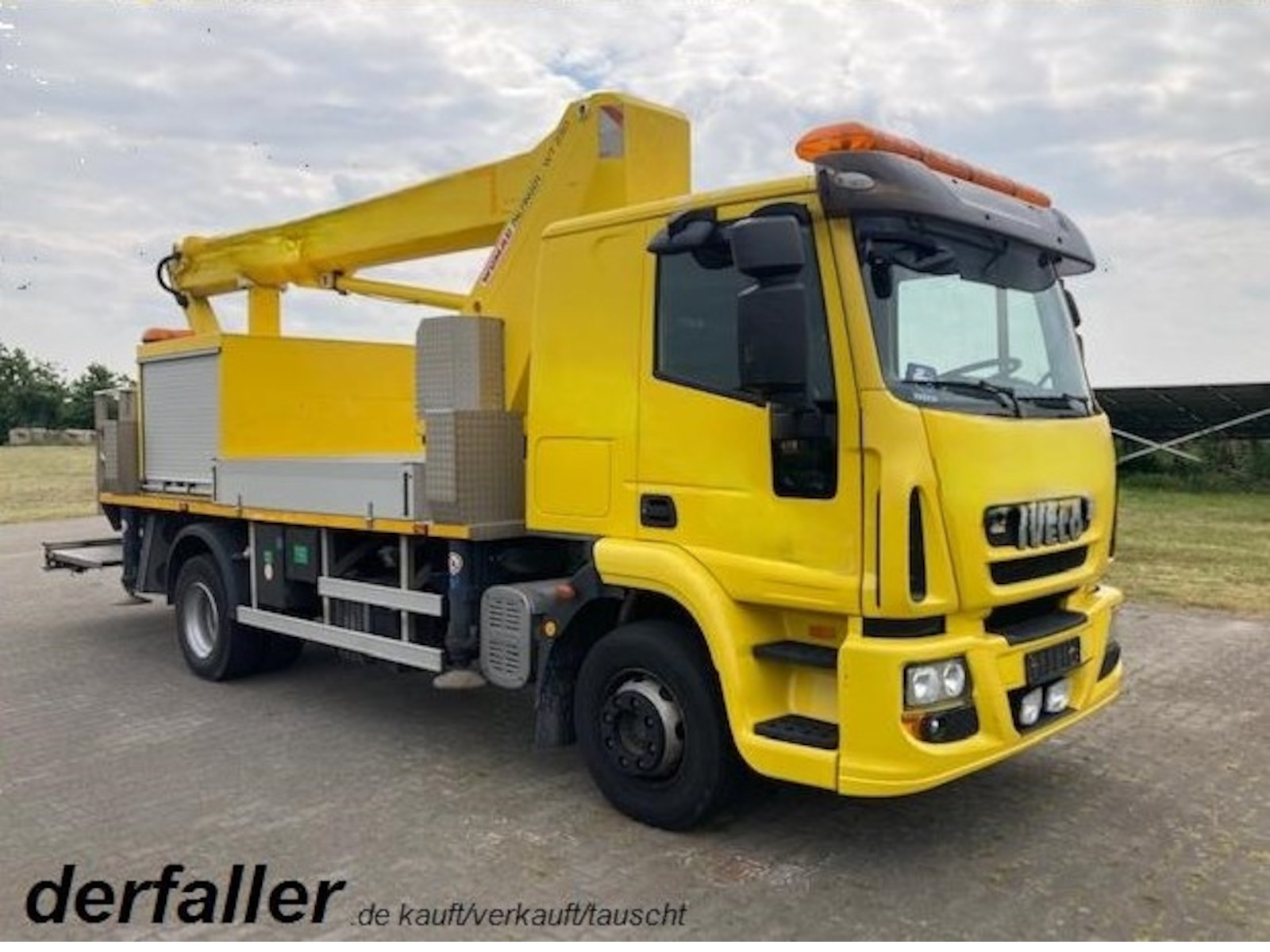 Iveco ML140E22 mit Wumag Palfinger Arbeitsbühne WT230