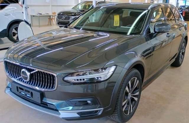 Volvo V90 Cross Country