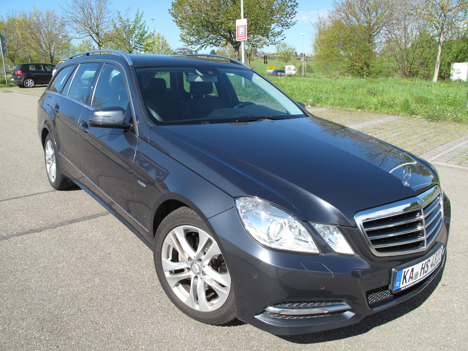 Mercedes-Benz E 200