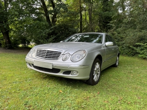 Mercedes-Benz E 240 ELEGANCE W211