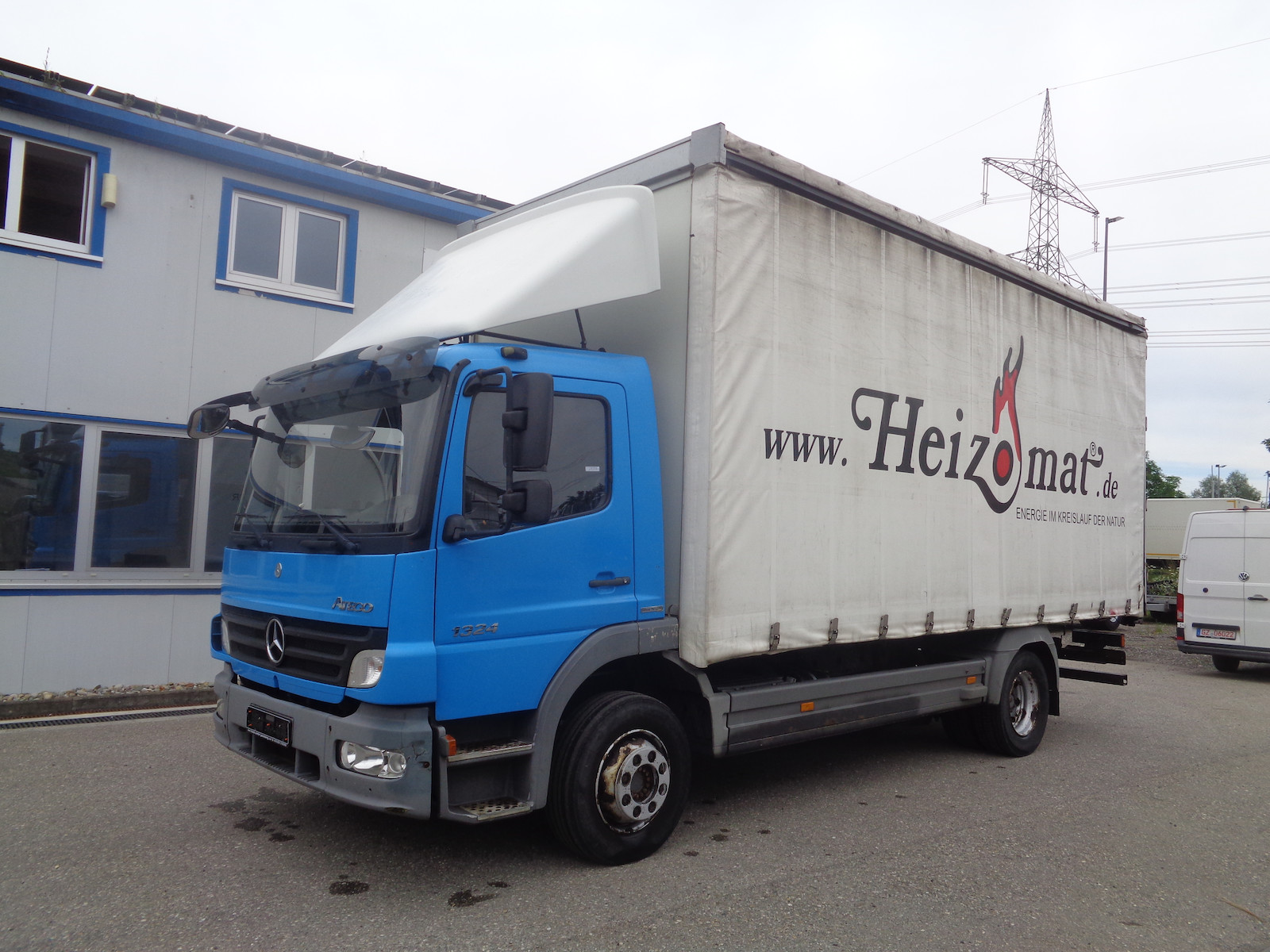 Mercedes-Benz Atego 1324 L 6,1 M P+P Klima 2 x AHK Sperre