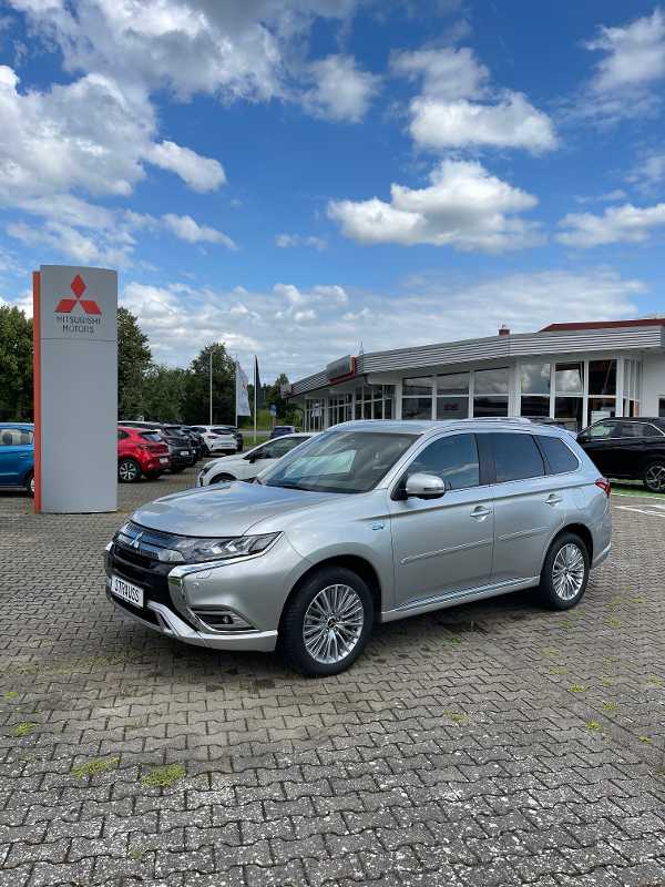 Mitsubishi Plug-in Hybrid Outlander