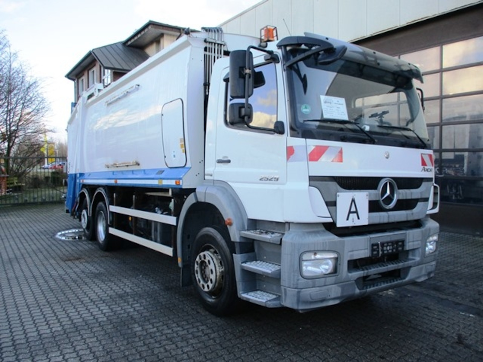 Mercedes-Benz 2529 Axor HN Schörling OL21W Zöller 2301