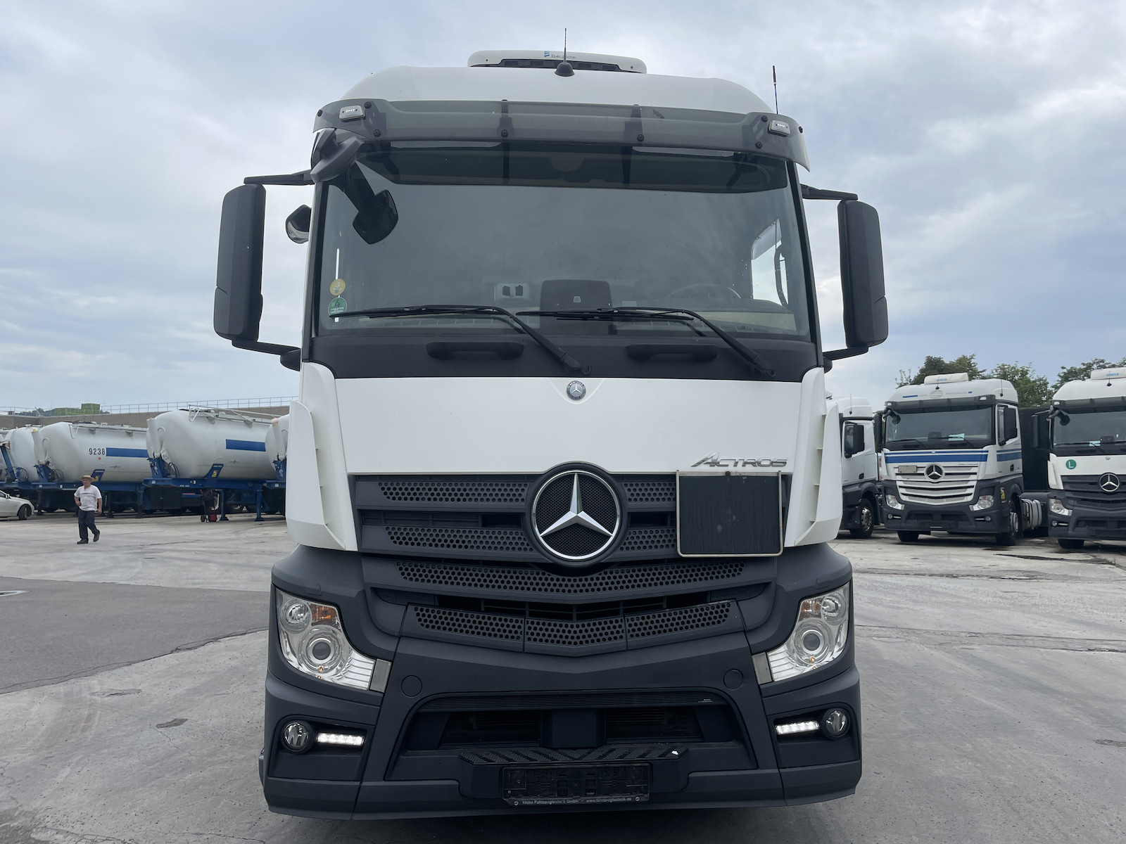 Mercedes-Benz 1843 Actros *Nebenantrieb*ALU-Felgen