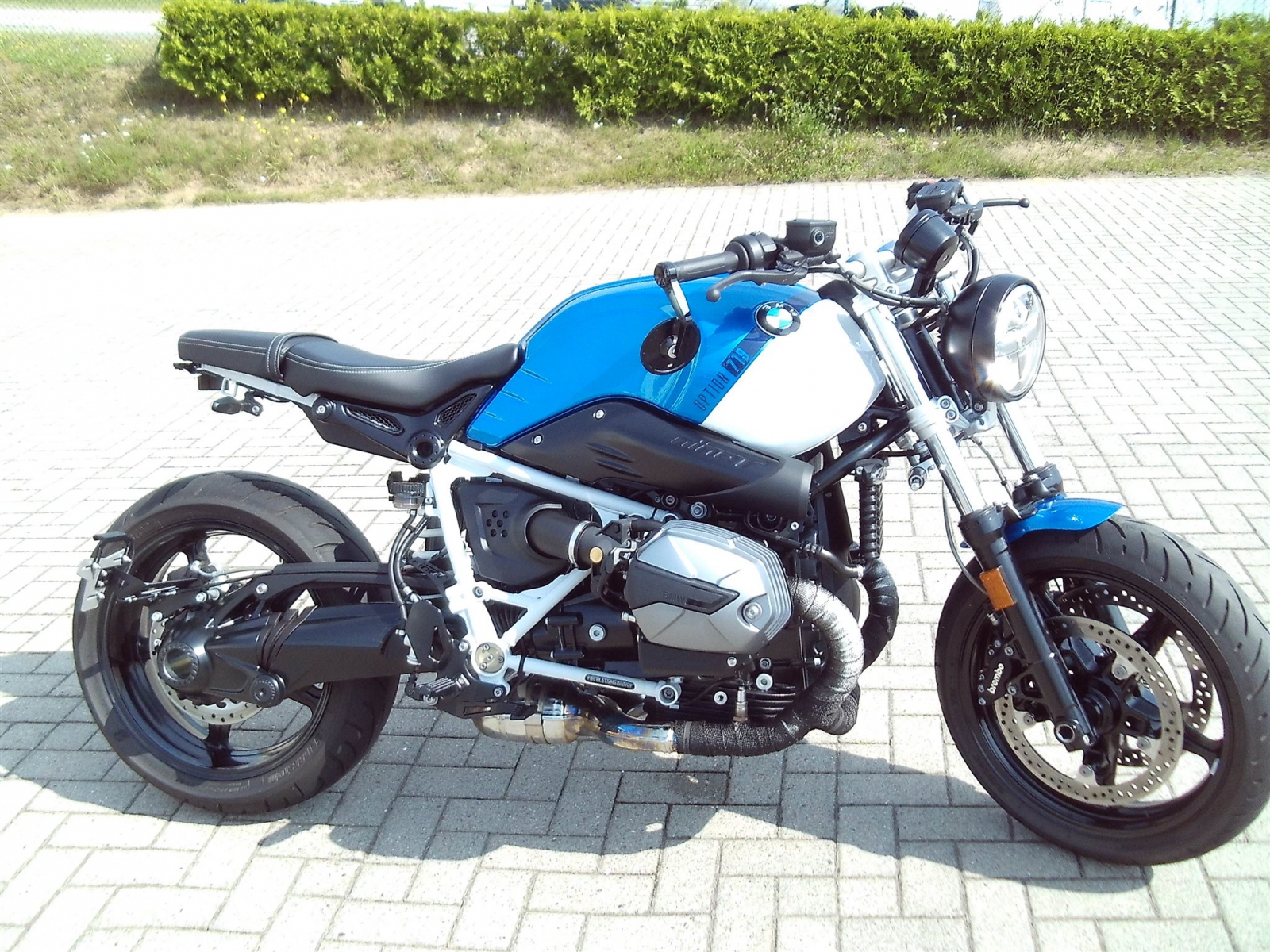 BMW R nineT Pure, viel ZB, Akra