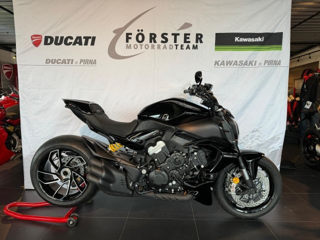 Ducati Diavel V4 black EDITION DUCATIPIRNA