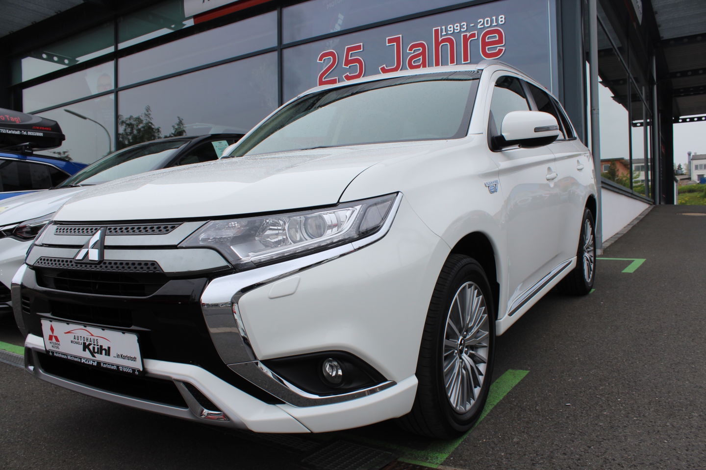 Mitsubishi Plug-in Hybrid Outlander