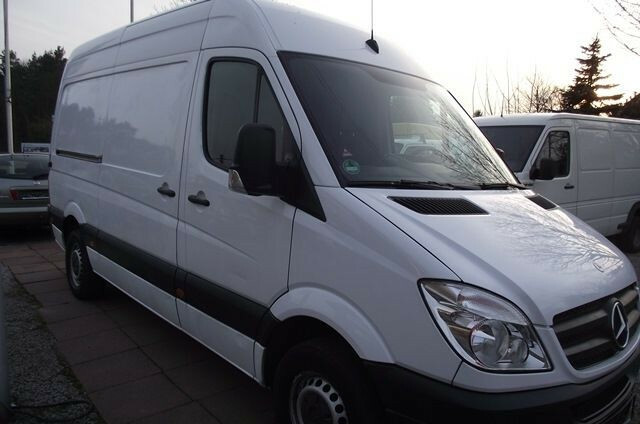 Mercedes-Benz CDI Lang + Hoch Mittel Stehhöhe Sprinter II Kasten