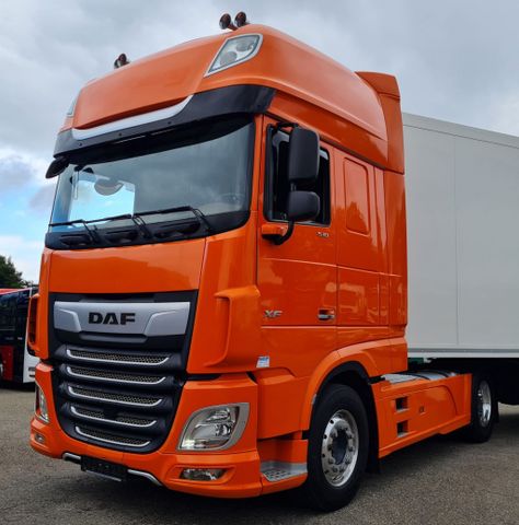 DAF XF 530 FT SuperSpaceCab ACC Skylights Standklima