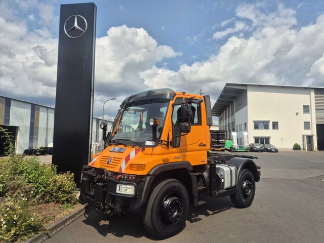 Unimog U 400 4x4 Fahrgestell Vario Pilot Zapfwelle LOF