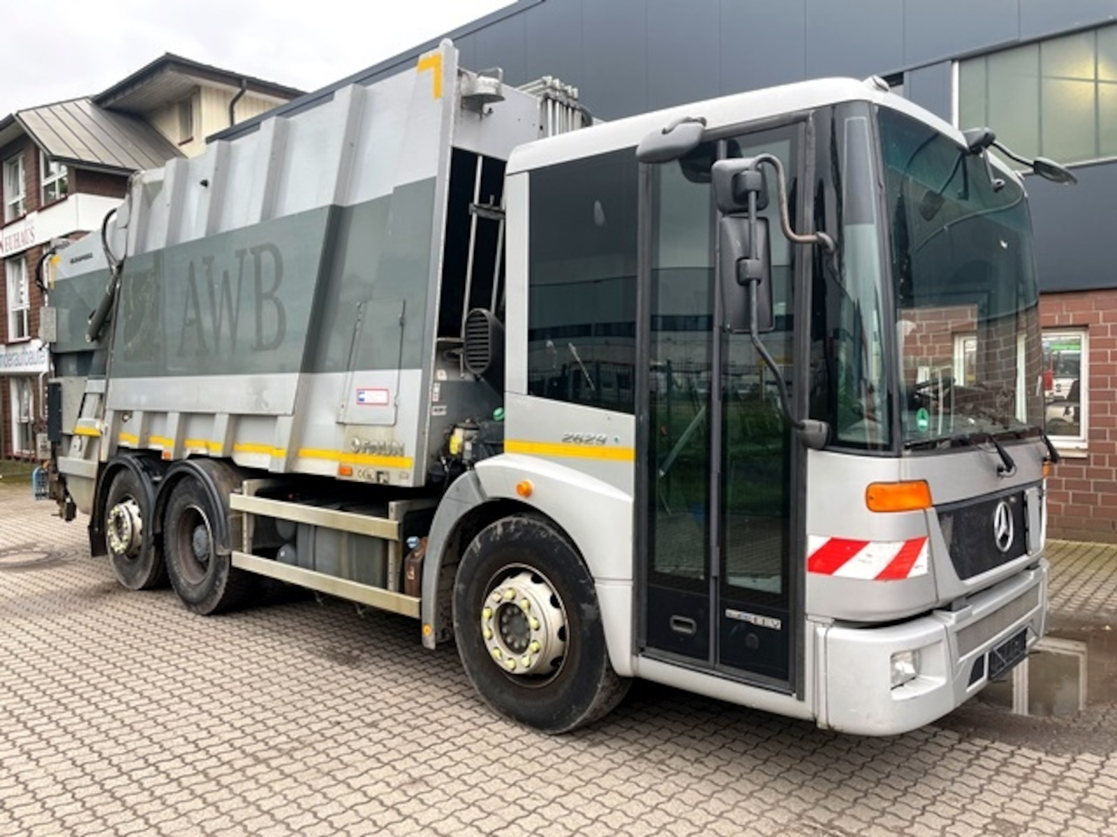 Mercedes-Benz 2629 Econic Faun Variopress 521 Zöller 2301