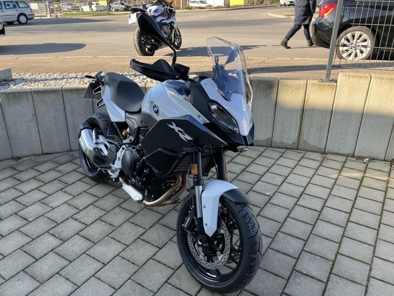 BMW F 900 XR