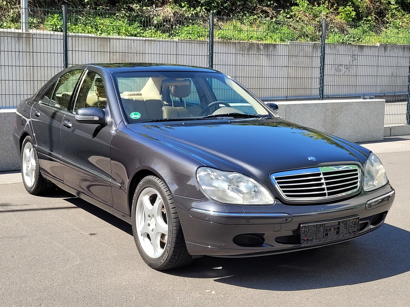 Mercedes-Benz S 320