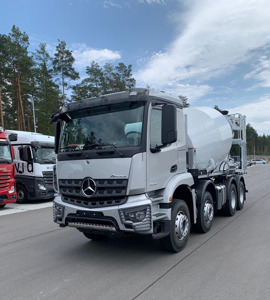 Mercedes-Benz Arocs 3243 B LIEBHERR Betonmischer HTM 905 F-L