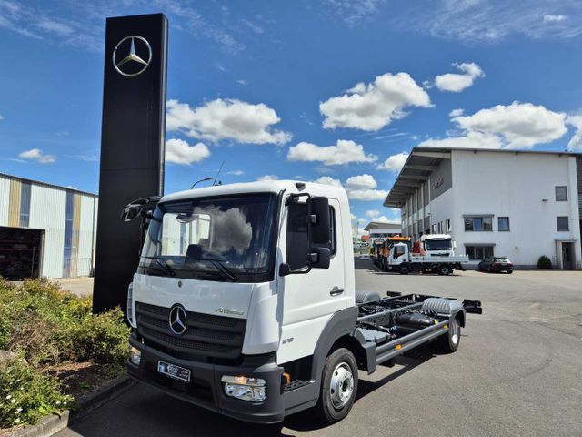 Mercedes-Benz Atego 818 L Fahrgestell, 3 Stück vorhanden