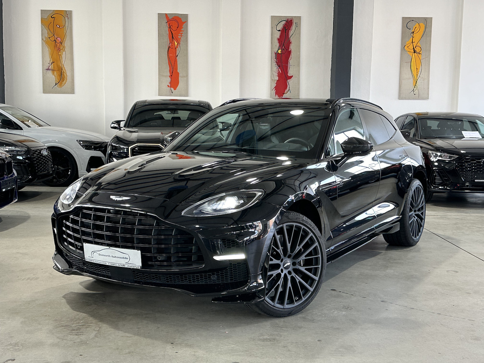 Aston Martin DBX