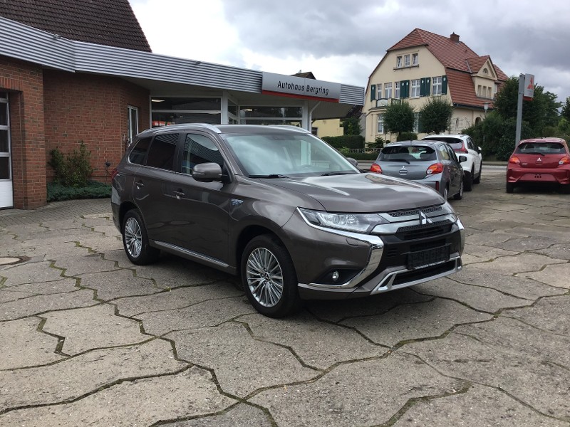 Mitsubishi Plug-in Hybrid Outlander