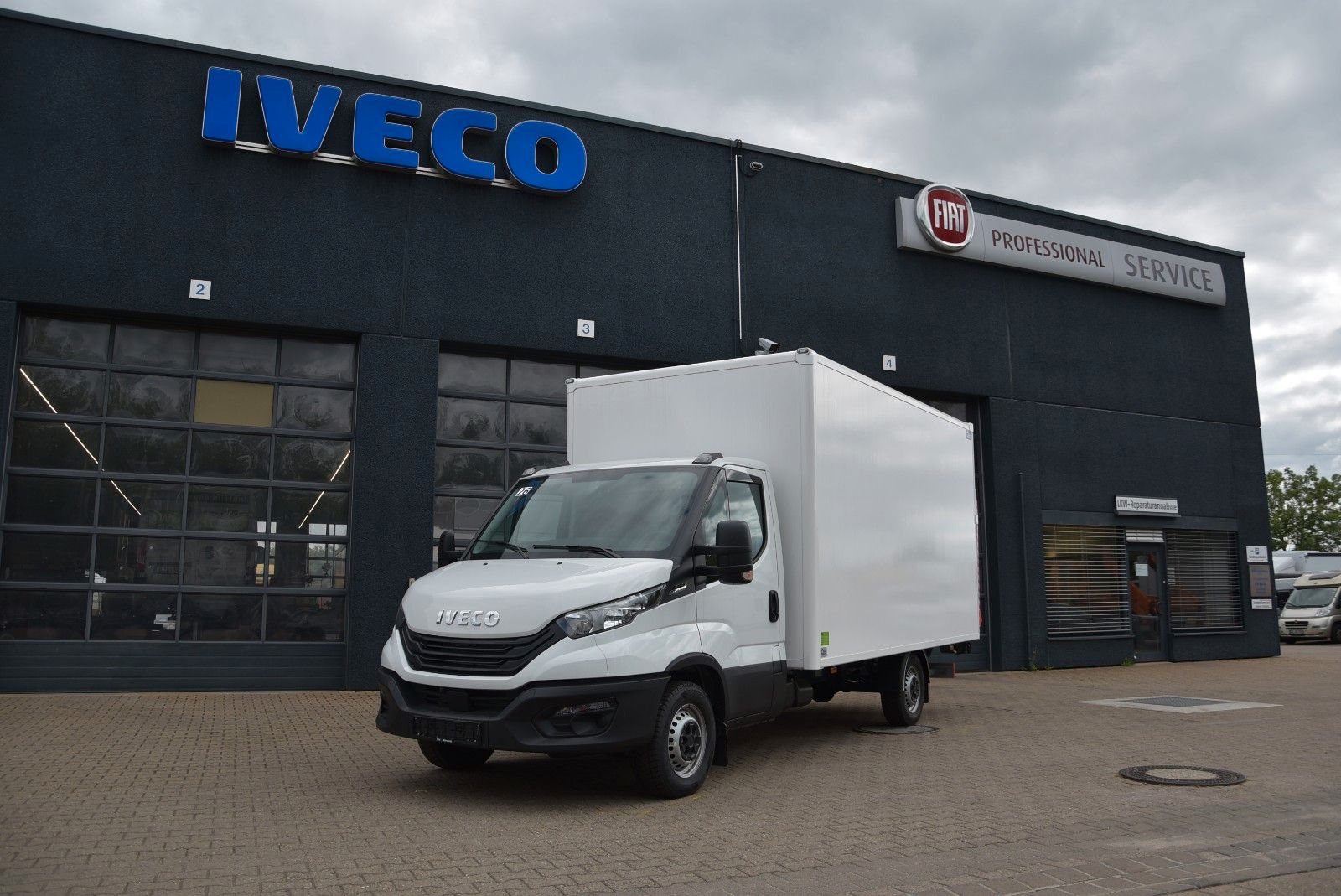 Iveco Daily 35S16A8 Koffer BLYSS LBW Klima Tempomat