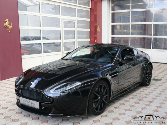 Aston Martin V12 Vantage