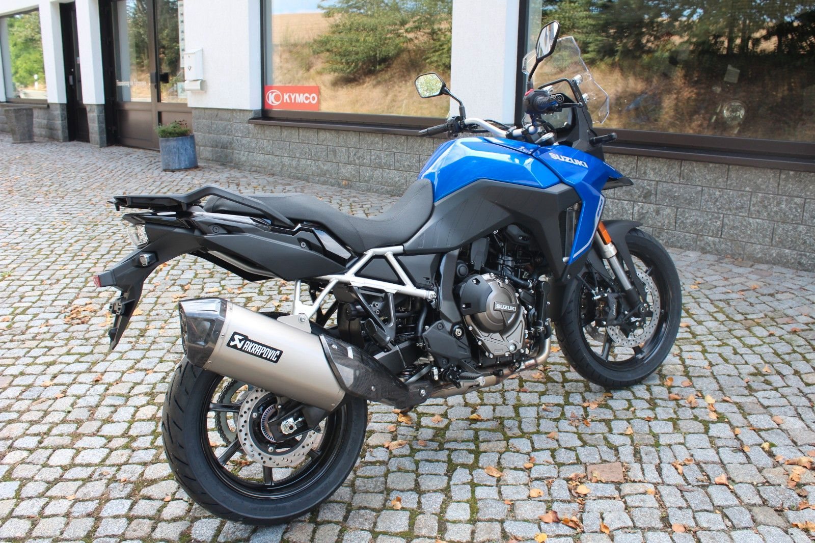 Suzuki V-Strom 800, Akrapovic-4 Jahre GA +350 Tankgut.