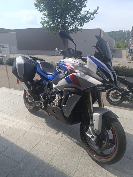 BMW S 1000 XR mit 1 Jahr Gwl.