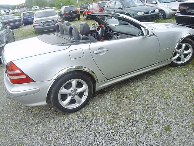 Mercedes-Benz SLK 200