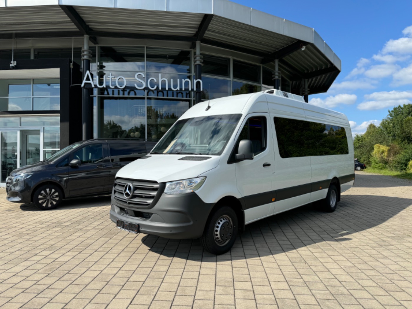 Mercedes-Benz Sprinter 517 CDI 19+1+1+MBUX+Totwinkel+Spur