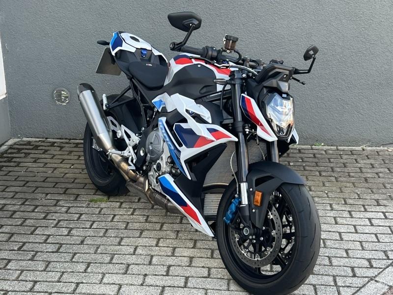 BMW M 1000 R